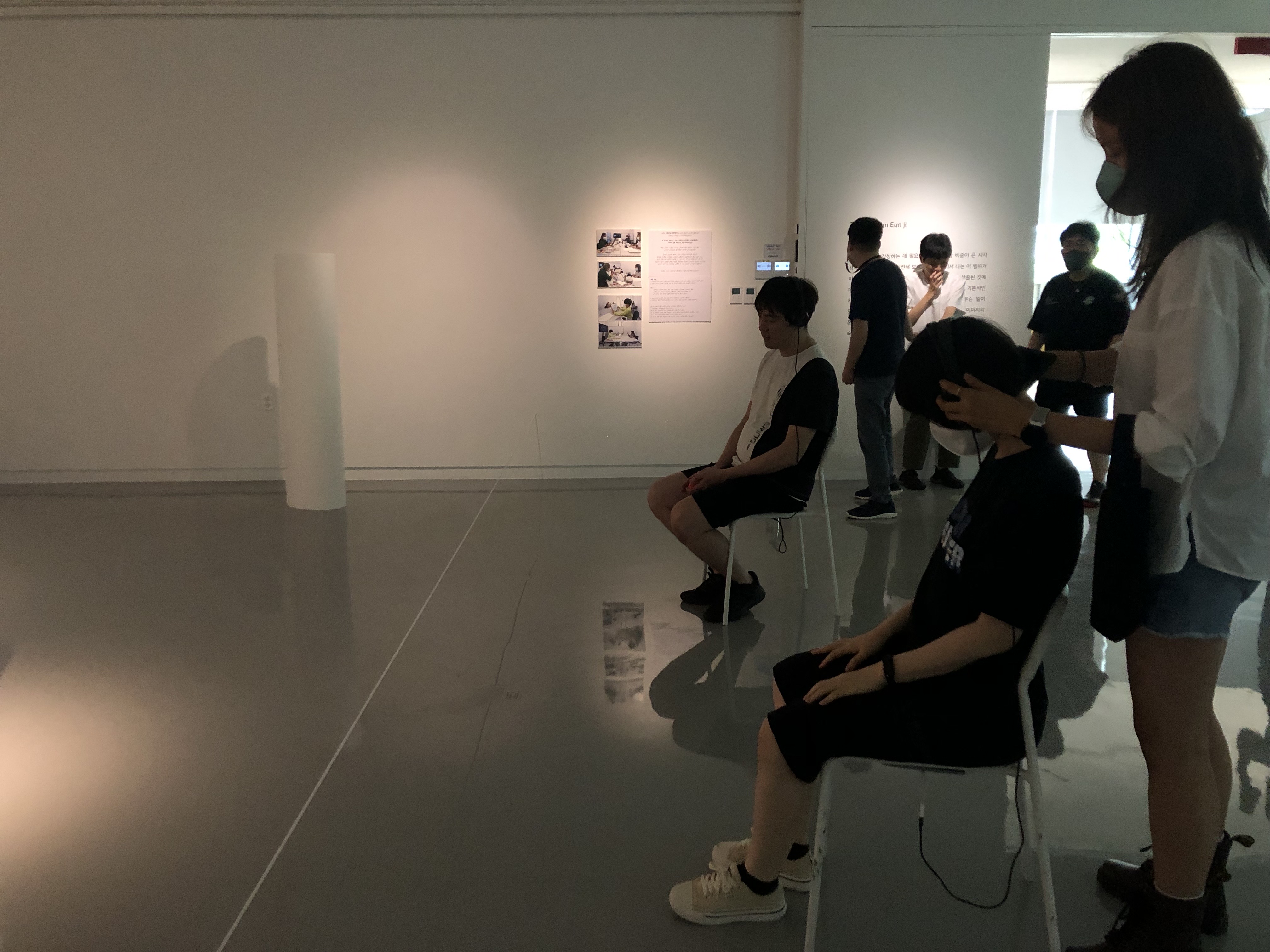 [2023청년작가전]새로운 예술플랫폼-금빛 7인의 작가 전시해설2